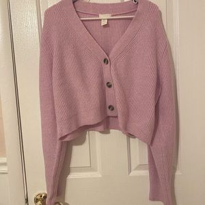 H&M cropped pink buttoned sweater